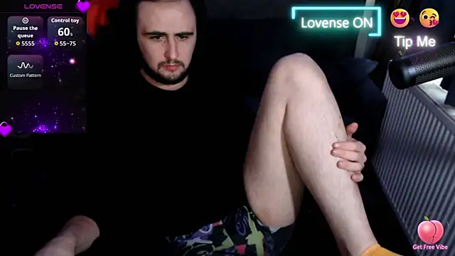 Snapshot of cjhouse96 chatting on October 27, 2025, 12:42 pm cjhouse96 online show from October 27, 2025, 12:42 pm