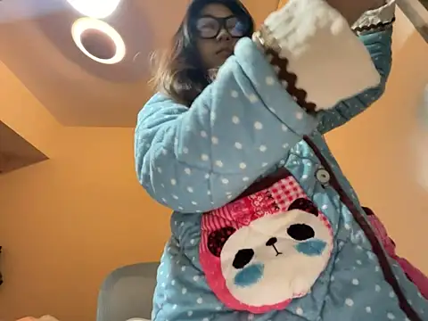 xena0501 online show from November 27, 2025, 6:43 pm