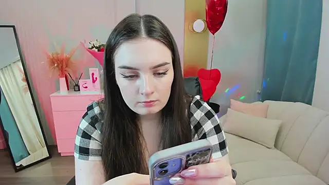 Snapshot of _Shy_Jenny_ chatting on April 24, 2026, 1:08 am Shy Jenny online show from April 24, 2026, 1:08 am