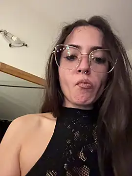 GiuliaDollx online show from July 10, 2026, 8:00 pm