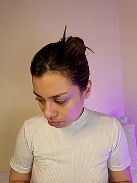 AmaiaSalvatore online show from November 6, 2025, 9:26 pm