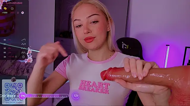 LeksaCandy online show from September 18, 2025, 3:08 am