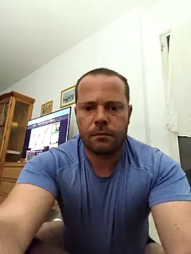 Snapshot of Parejabdsm90 chatting on October 18, 2025, 2:14 am Parejabdsm90 online show from October 18, 2025, 2:14 am
