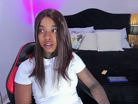 Pauline Fox online show from March 15, 2026, 1:00 am