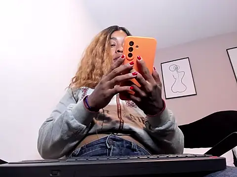 Pauline Fox online show from June 9, 2026, 2:34 am