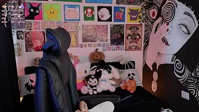 Snapshot of Yuhwan_ chatting on October 28, 2025, 7:38 pm Yuhwan online show from October 28, 2025, 7:38 pm