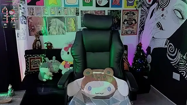 Yuhwan  online show from December 14, 2025, 6:23 pm