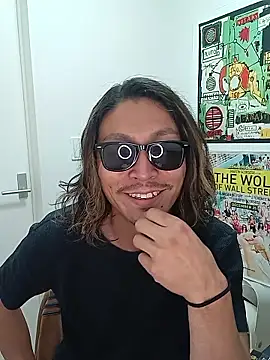 specialz0831 online show from November 2, 2025, 9:33 am