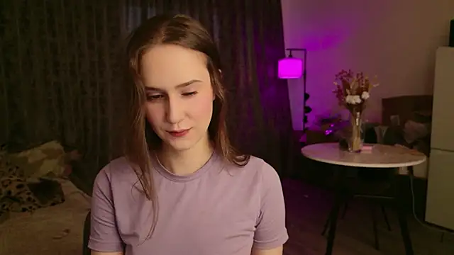 LucyRose3 online show from May 1, 2026, 6:01 pm