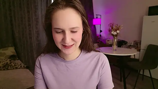 LucyRose3 online show from May 11, 2026, 5:43 pm
