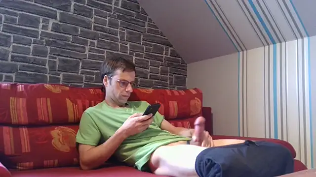 Snapshot of vers92_seb chatting on October 12, 2025, 8:46 am vers92 seb online show from October 12, 2025, 8:46 am