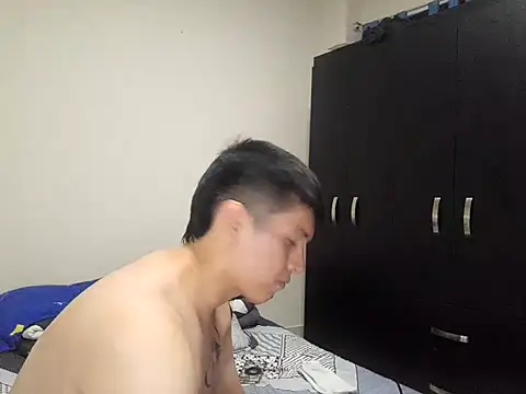 Snapshot of Andbry chatting on October 21, 2025, 12:22 am Andbry online show from October 21, 2025, 12:22 am