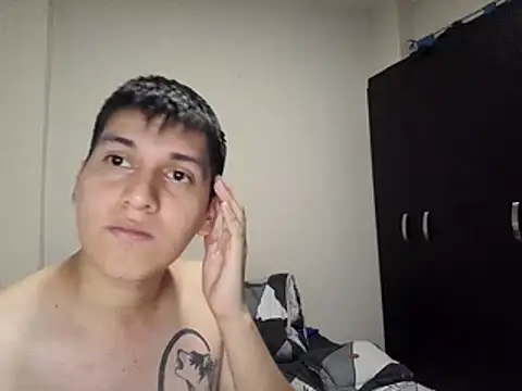 Snapshot of Andbry chatting on October 24, 2025, 1:03 am Andbry online show from October 24, 2025, 1:03 am