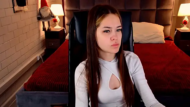 Snapshot of UliaNeer chatting on March 14, 2026, 5:13 am UliaNeer online show from March 14, 2026, 5:13 am