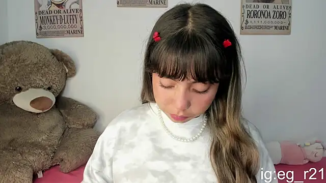 Snapshot of emma_grays2 chatting on April 25, 2026, 5:10 am emma grays2 online show from April 25, 2026, 5:10 am