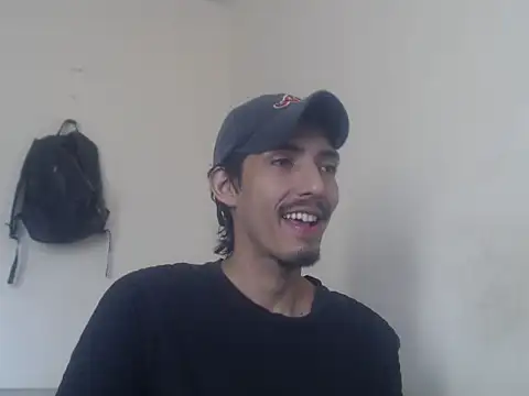 Snapshot of snackontime18 chatting on June 27, 2026, 9:53 pm snackontime18 online show from June 27, 2026, 9:53 pm