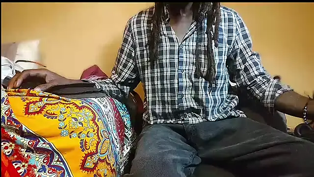 Snapshot of EYEzIAM chatting on September 13, 2025, 1:11 pm EYEzIAM online show from September 13, 2025, 1:11 pm