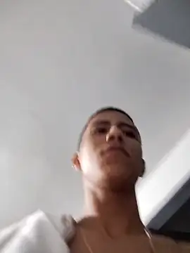 Snapshot of Davig4 chatting on September 25, 2025, 11:08 pm Davig4 online show from September 25, 2025, 11:08 pm