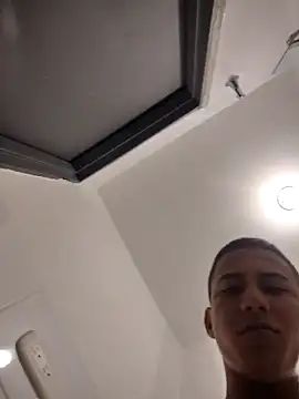 Snapshot of Davig4 chatting on October 27, 2025, 11:31 pm Davig4 online show from October 27, 2025, 11:31 pm