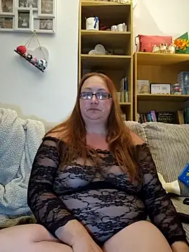 Luscious-LucyXX online show from May 6, 2026, 8:14 pm