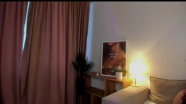 Elina Star online show from October 6, 2025, 1:19 pm