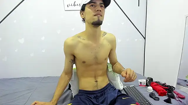 Chris Angel  online show from May 10, 2026, 12:43 pm