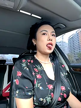 wen521 online show from September 29, 2025, 1:00 am