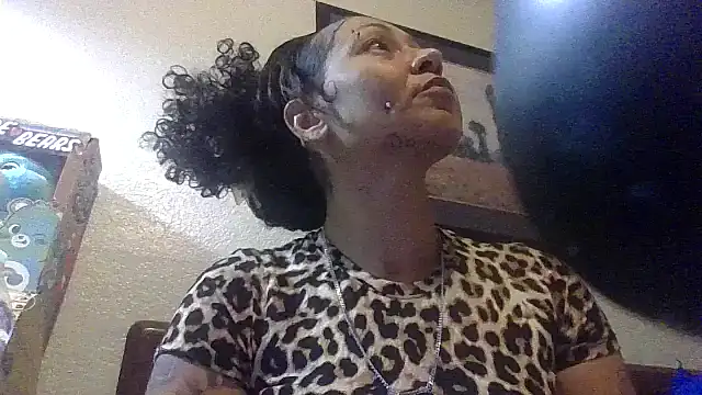 Flossee online show from September 30, 2025, 10:48 pm