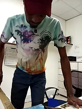 Snapshot of TPNUTS chatting on September 11, 2025, 10:59 am TPNUTS online show from September 11, 2025, 10:59 am