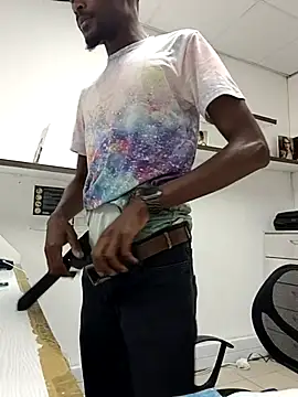 Snapshot of TPNUTS chatting on September 19, 2025, 8:27 am TPNUTS online show from September 19, 2025, 8:27 am