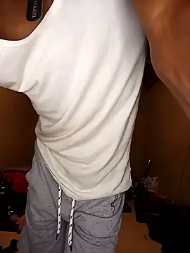 Snapshot of TPNUTS chatting on September 24, 2025, 7:39 pm TPNUTS online show from September 24, 2025, 7:39 pm