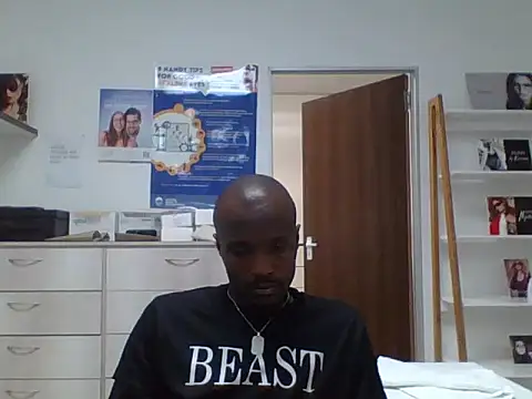 Snapshot of TPNUTS chatting on September 30, 2025, 10:09 am TPNUTS online show from September 30, 2025, 10:09 am