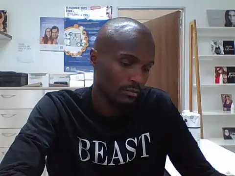 Snapshot of TPNUTS chatting on October 1, 2025, 11:49 am TPNUTS online show from October 1, 2025, 11:49 am