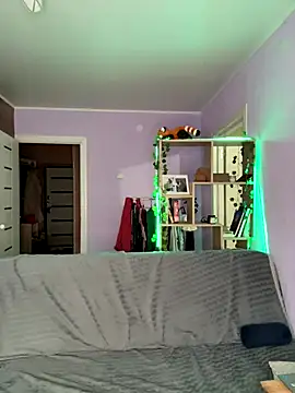 Snapshot of KassandraTress chatting on October 18, 2025, 3:02 pm KassandraTress online show from October 18, 2025, 3:02 pm