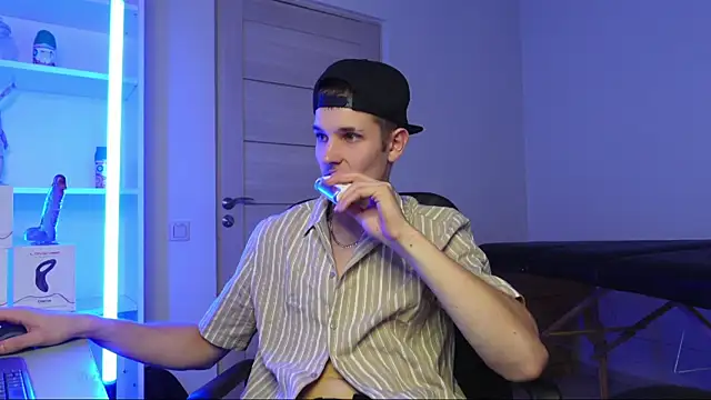 Snapshot of Mark_Karson chatting on September 11, 2025, 7:25 pm Mark Karson online show from September 11, 2025, 7:25 pm