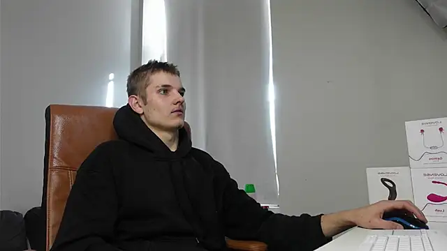 Snapshot of Mark_Karson chatting on September 19, 2025, 8:05 am Mark Karson online show from September 19, 2025, 8:05 am