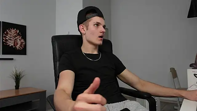 Snapshot of Mark_Karson chatting on September 20, 2025, 12:50 pm Mark Karson online show from September 20, 2025, 12:50 pm