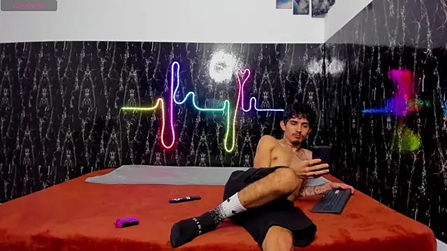 nextboywell1 online show from December 20, 2025, 1:40 pm