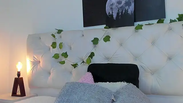  jasmine blush online show from September 30, 2025, 2:33 pm