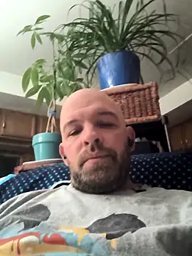 N2OBROWNIES online show from October 5, 2025, 12:20 am