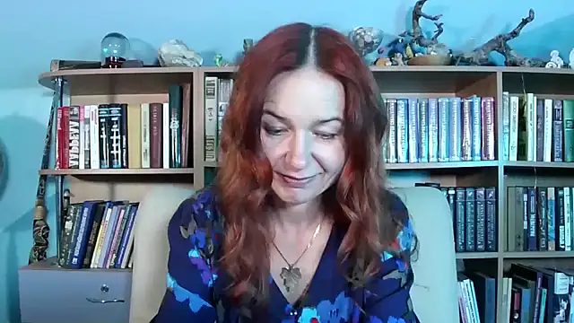 Snapshot of Foxilady357 chatting on April 4, 2026, 1:41 pm Foxilady357 online show from April 4, 2026, 1:41 pm