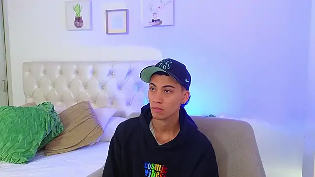 yulian vasquez online show from February 3, 2026, 12:21 pm