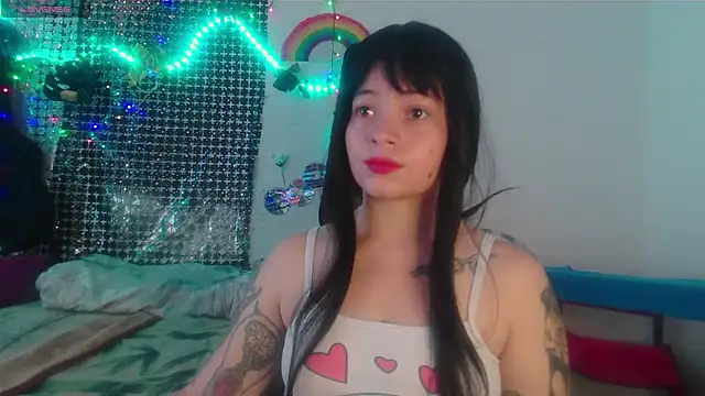 Mitsuha gate online show from December 2, 2025, 1:39 pm