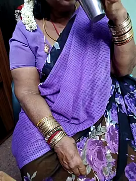Snapshot of amuthasree chatting on September 14, 2025, 6:40 pm amuthasree online show from September 14, 2025, 6:40 pm