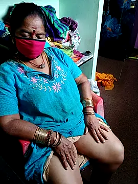 Snapshot of amuthasree chatting on October 3, 2025, 5:59 am amuthasree online show from October 3, 2025, 5:59 am