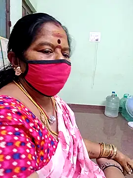 Snapshot of amuthasree chatting on October 7, 2025, 6:16 pm amuthasree online show from October 7, 2025, 6:16 pm