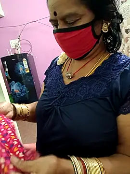 Snapshot of amuthasree chatting on October 9, 2025, 5:00 pm amuthasree online show from October 9, 2025, 5:00 pm