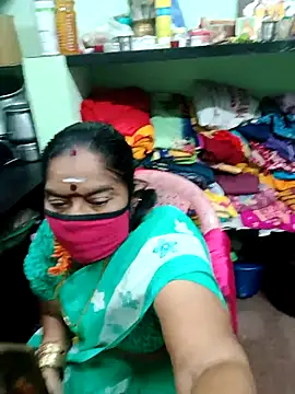 Snapshot of amuthasree chatting on October 14, 2025, 7:03 pm amuthasree online show from October 14, 2025, 7:03 pm