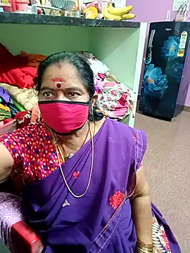 Snapshot of amuthasree chatting on October 19, 2025, 5:35 pm amuthasree online show from October 19, 2025, 5:35 pm