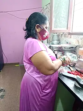 Snapshot of amuthasree chatting on October 22, 2025, 7:41 am amuthasree online show from October 22, 2025, 7:41 am
